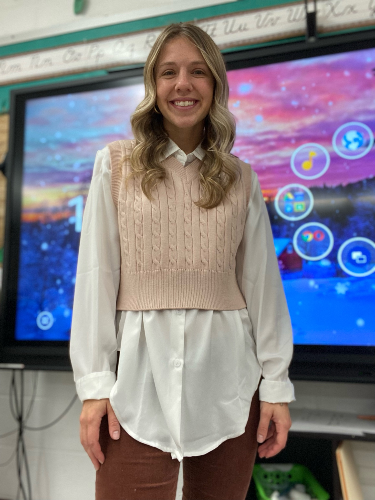This is one of my favorite looks I’ve put together this year. The sweater vest is such an easy way to elevate an outfit. You can use code MISSTEACHERLADY to get 15% off your order at Gliks for the vest and shirt!

#LTKSeasonal #LTKstyletip #LTKfindsunder50