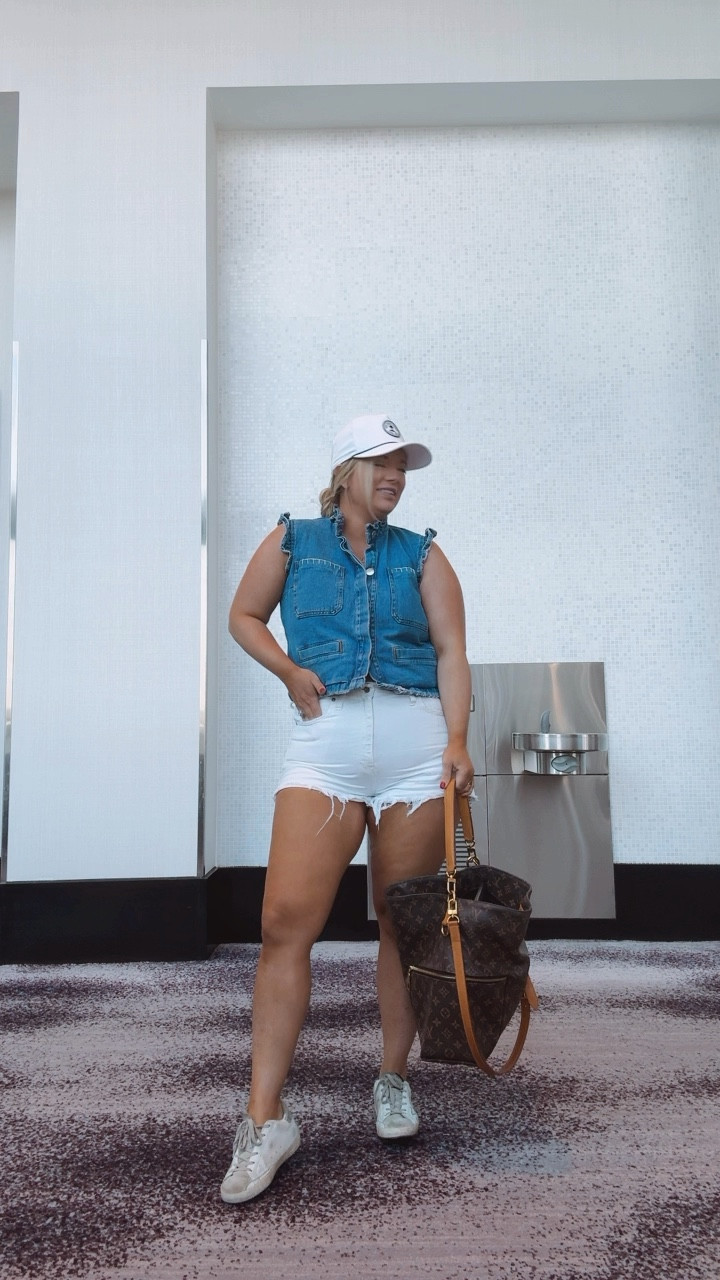 Canadian Tuxedo OOTD | What I’m Wearing | Denim on Denim | Madewell | Seventy and Mochi | 

#LTKSummerSales #LTKMidsize #LTKStyleTip