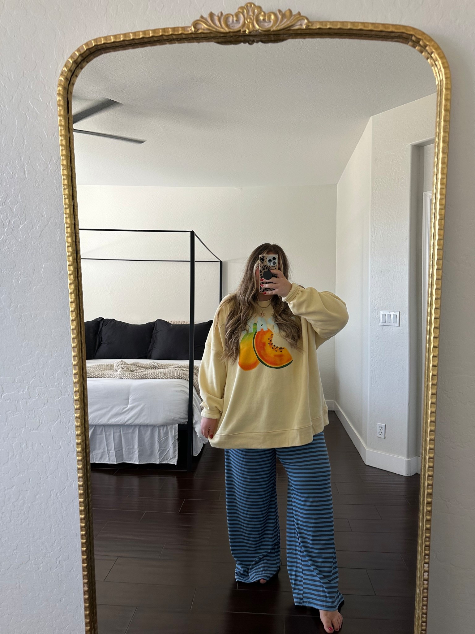 striped lounge pants - so comfy!! wearing the xxl!

amazon fashion
wfh outfit
mom outfit
casual style

#LTKmidsize #LTKfindsunder50