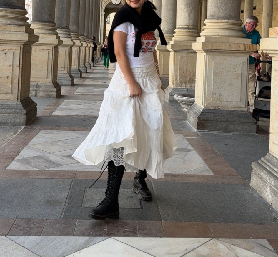 This skirt🤍🤍🤍

#LTKfindsunder100 #LTKover40 #LTKstyletip