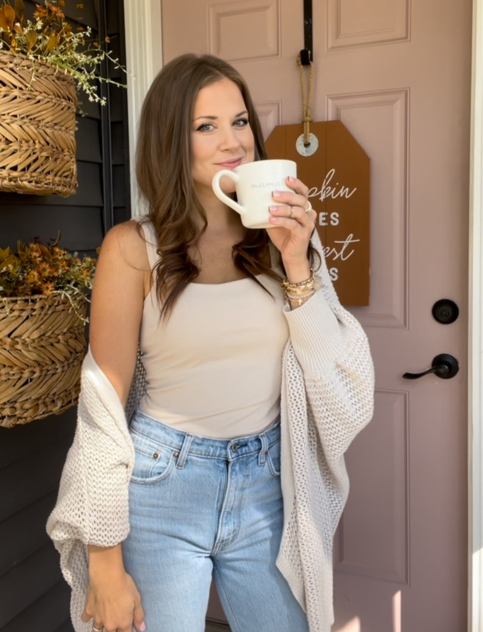 Absolutely love this casual look - put together and ridiculously comfortable. These flared jeans are doing amazing things for my wide booty and they still fit my small waist. It’s like they were made for me! 💕 

#LTKfindsunder100 #LTKfindsunder50 #LTKSeasonal