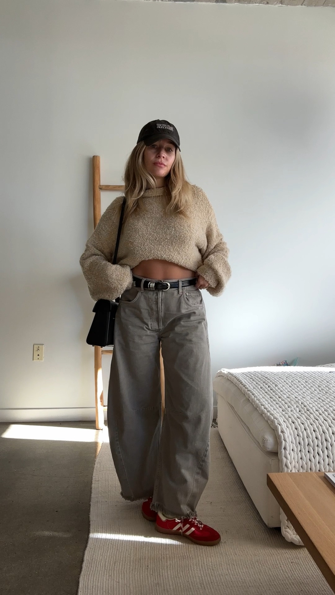 OOTD!! Obsessed with the horseshoe denim and I can’t stop reaching for this cool grey pair. 

#LTKstyletip #LTKshoecrush #LTKfindsunder100