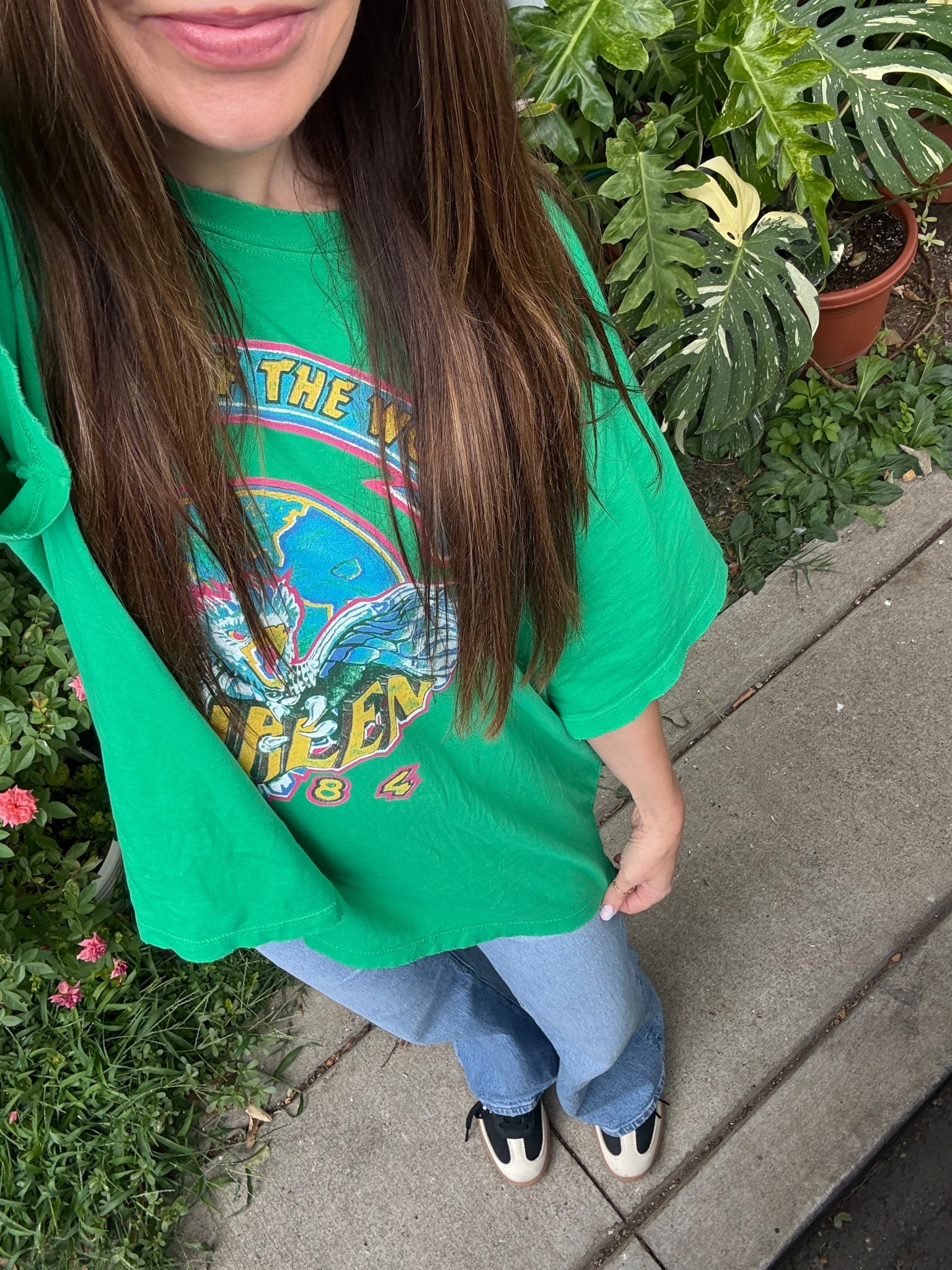 Easy outfit! All pieces except sneaks are older, so I’ve linked similar❤️
.
.


#LTKxMadewell #LTKFindsUnder100 #LTKShoeCrush