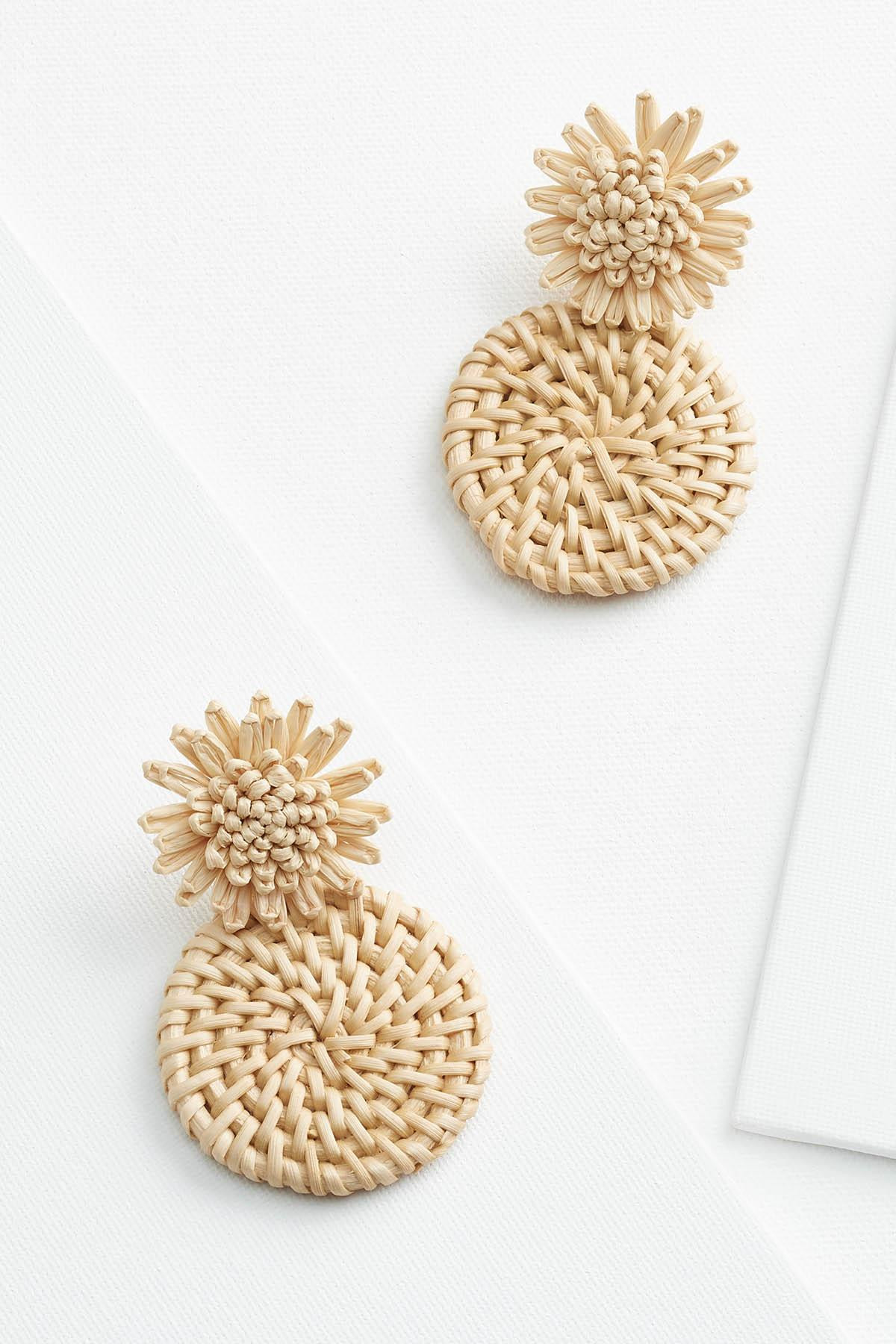 raffia floral earrings | Versona