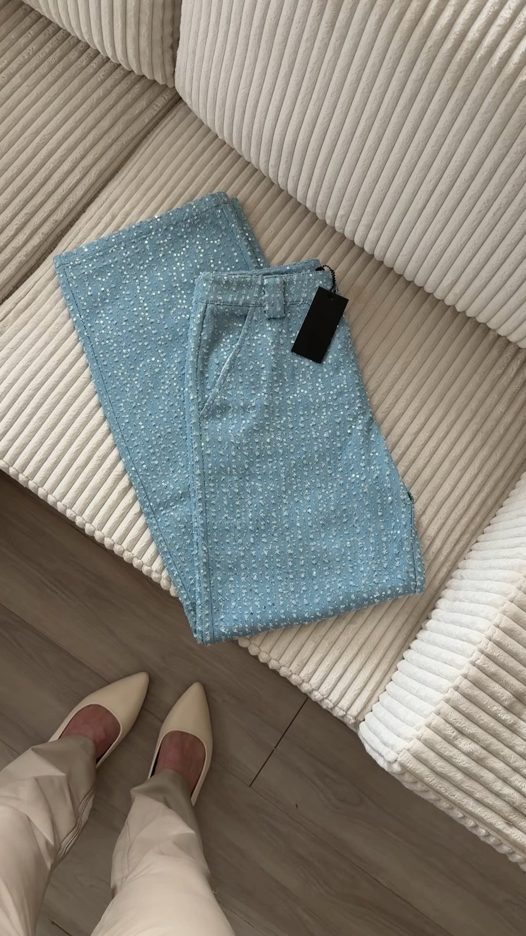 wearing size small 
5'7

blue sequin jeans
white heels
white blazer 