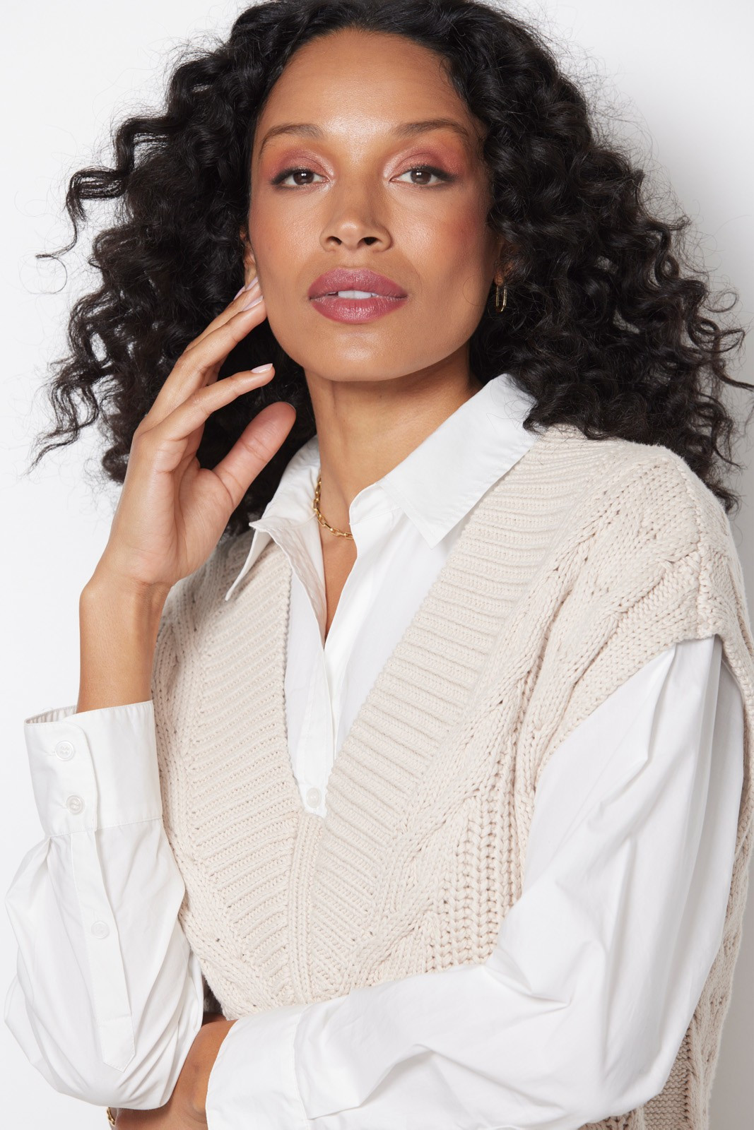 PISTOLA Kira Cable Vest | EVEREVE | Evereve