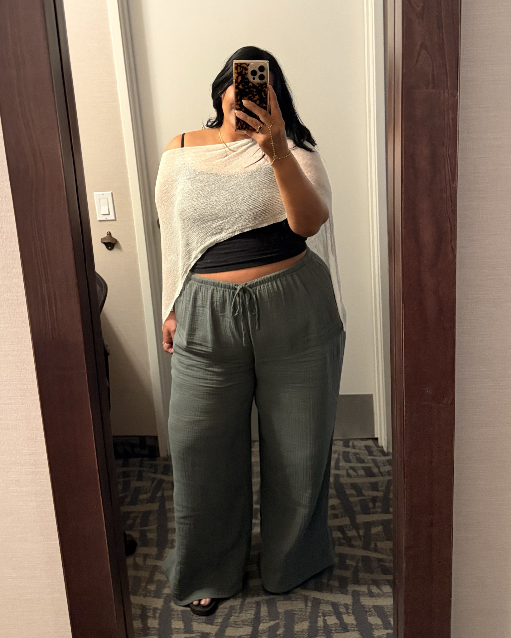 Aerie Set wearing XL in top and bottom 5’6” 225lbs size 16/18 

#LTKPlusSize #LTKMidsize #LTKxAerie