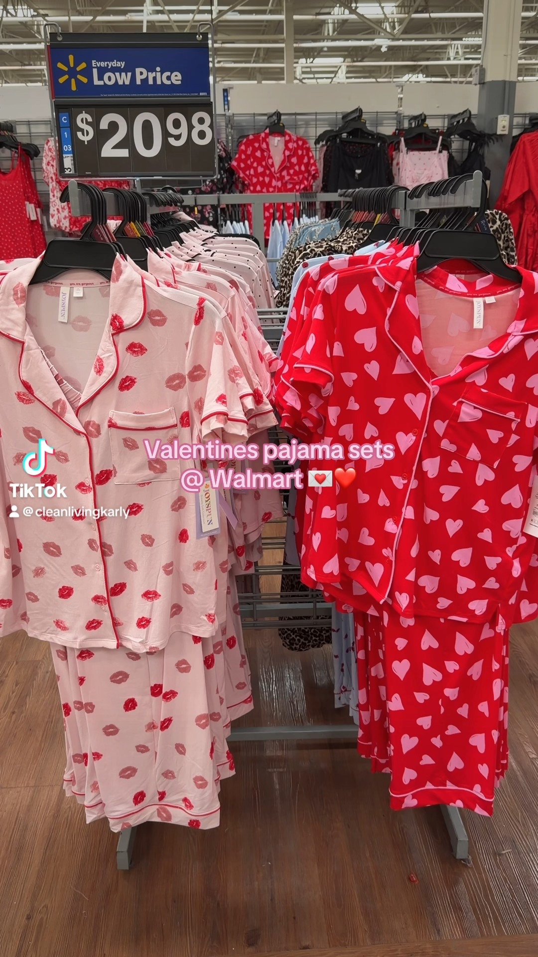 Walmart Valentine’s finds 🤍
Heart pajama sets + the cutest Valentine’s Day Decor! Perfect for cozy nights + festive home vibes 💌


#LTKSaleAlert #LTKmorningroutine #LTKHome