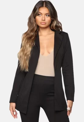 Blazer Feminino Diluxo Acinturado Preto | Dafiti (BR)