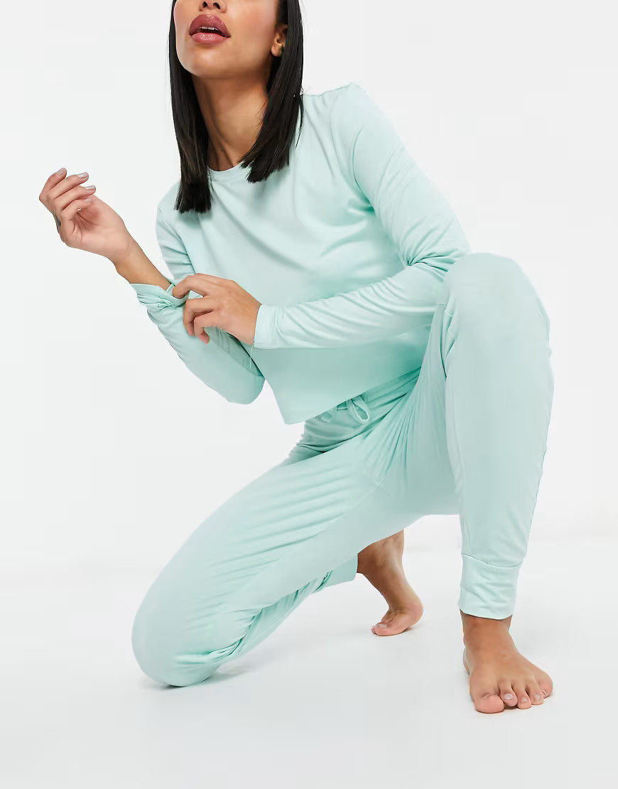 ThreadBare Loungewear long sleeved t-shirt and sweatpants set in green | ASOS (Global)
