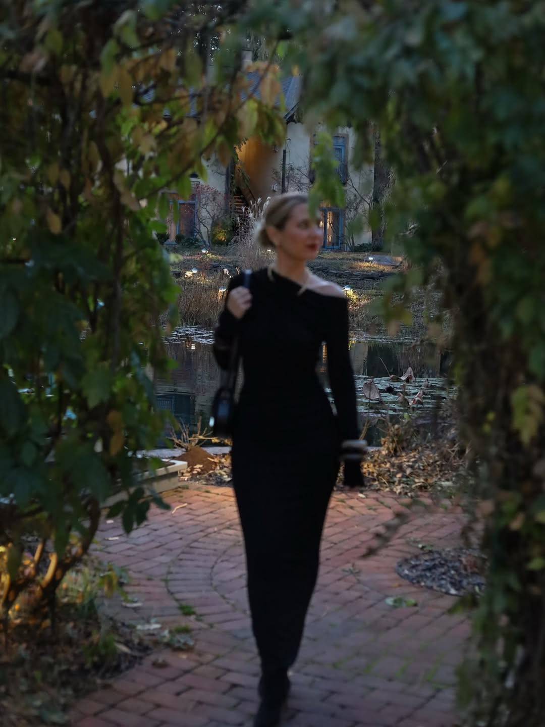 Evening elegance in the garden. Shop my look via the link in bio! #LTKstyletip #HolidayOutfit #LittleBlackDress 

 #LTKHoliday #LTKdayinmylife #LTKootd