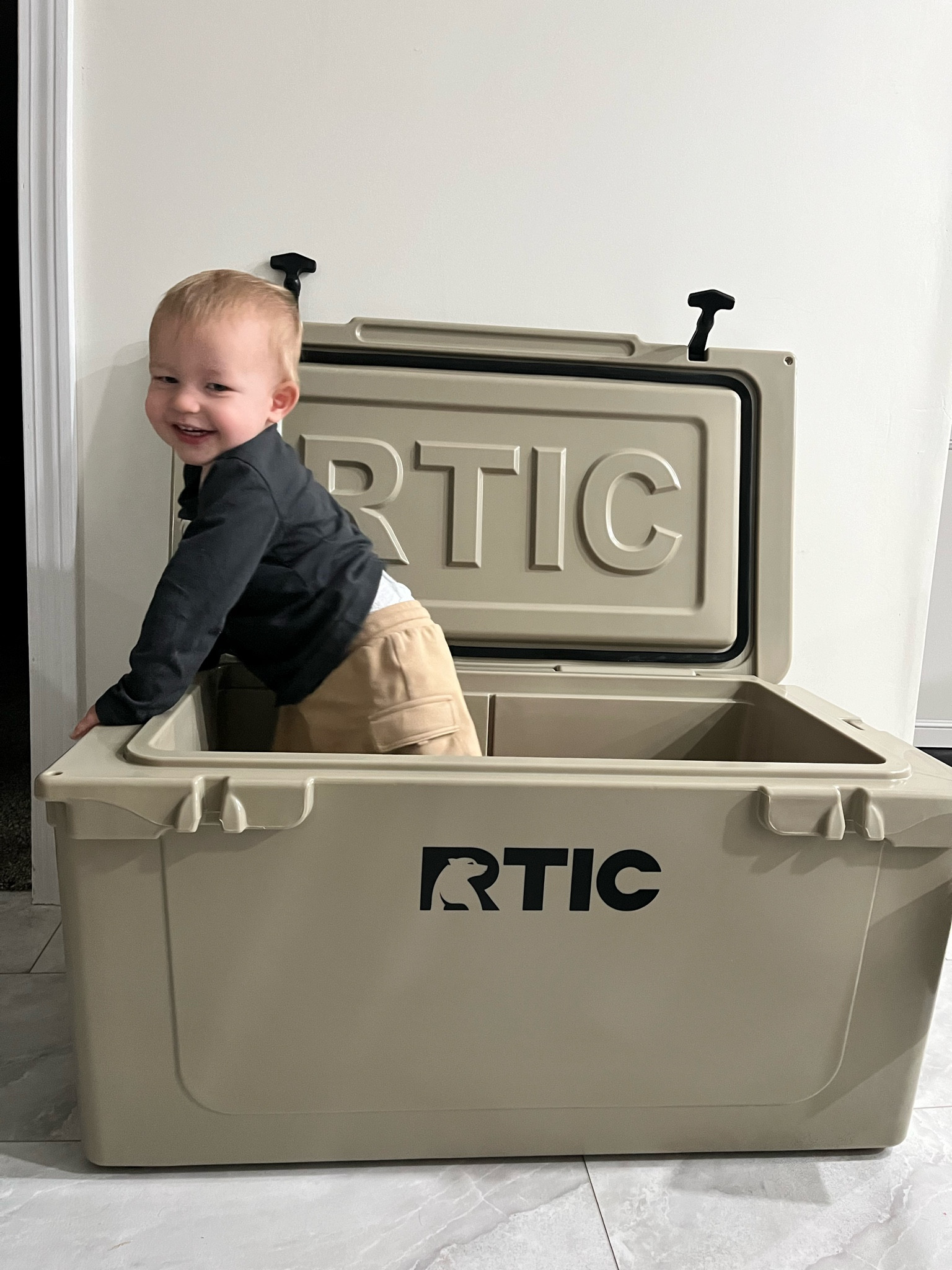 The best cooler 🥶

#LTKParties #LTKTravel #LTKFamily