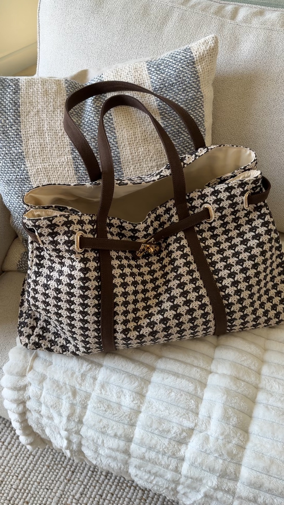 Anthropologie large tote made of crochet and canvas. It is huge,! 
.

Dimensions
13"H, 23"W, 6.5"D
.
Anthropologie finds.
.

#LTKmomlife #LTKOver40