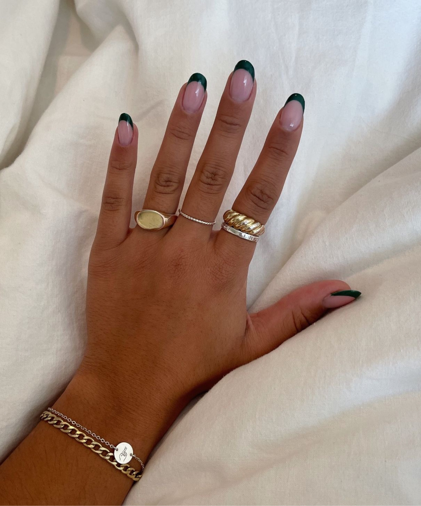 Green’s the theme 💚 getting French tip on my nails with a colour is my favourite way to spice up my nails without doing too much! This time it was a dark forest green! #nailinspo #nails #frenchtipnails #frenchtip #forestgreen #winternails 

#LTKstyletip