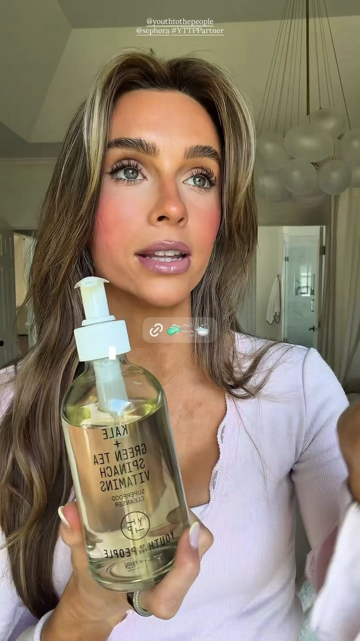 such a good cleanser! @sephora @youthtothepeople #YTTPPartner