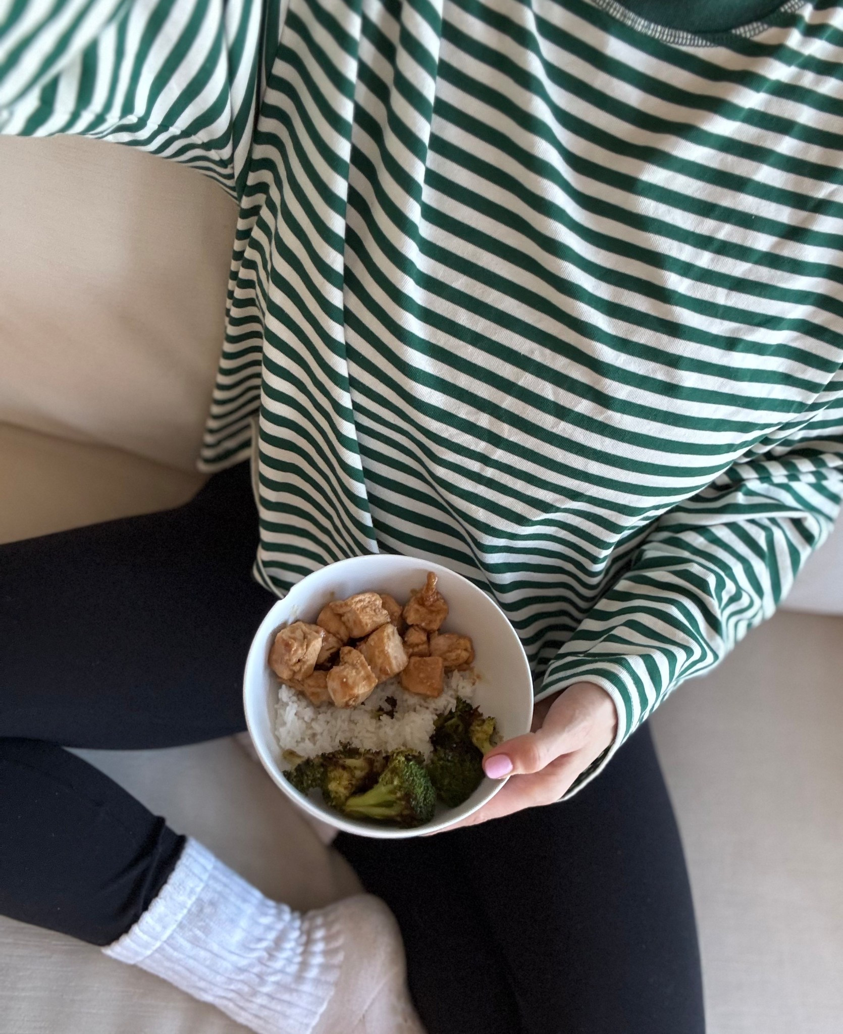 Obsessed with this striped top, comfy leggings, and crew socks. Paired with a teriyaki chicken bowl with jasmine rice and broccoli.

#LTKootd #LTKmomlife #LTKfoodie