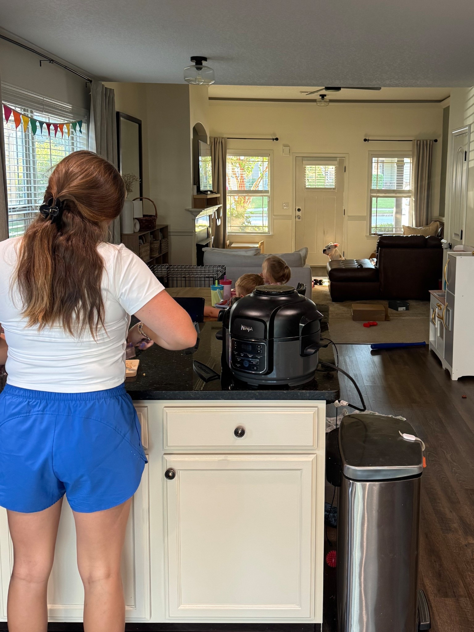 Athletic mom fit! Perfect for a full day of errands, cleaning, workout at the gym, a long walk with friends, and our evening routine! My husband loved the top 😉

#LTKFindsUnder50 #LTKStyleTip #LTKActive