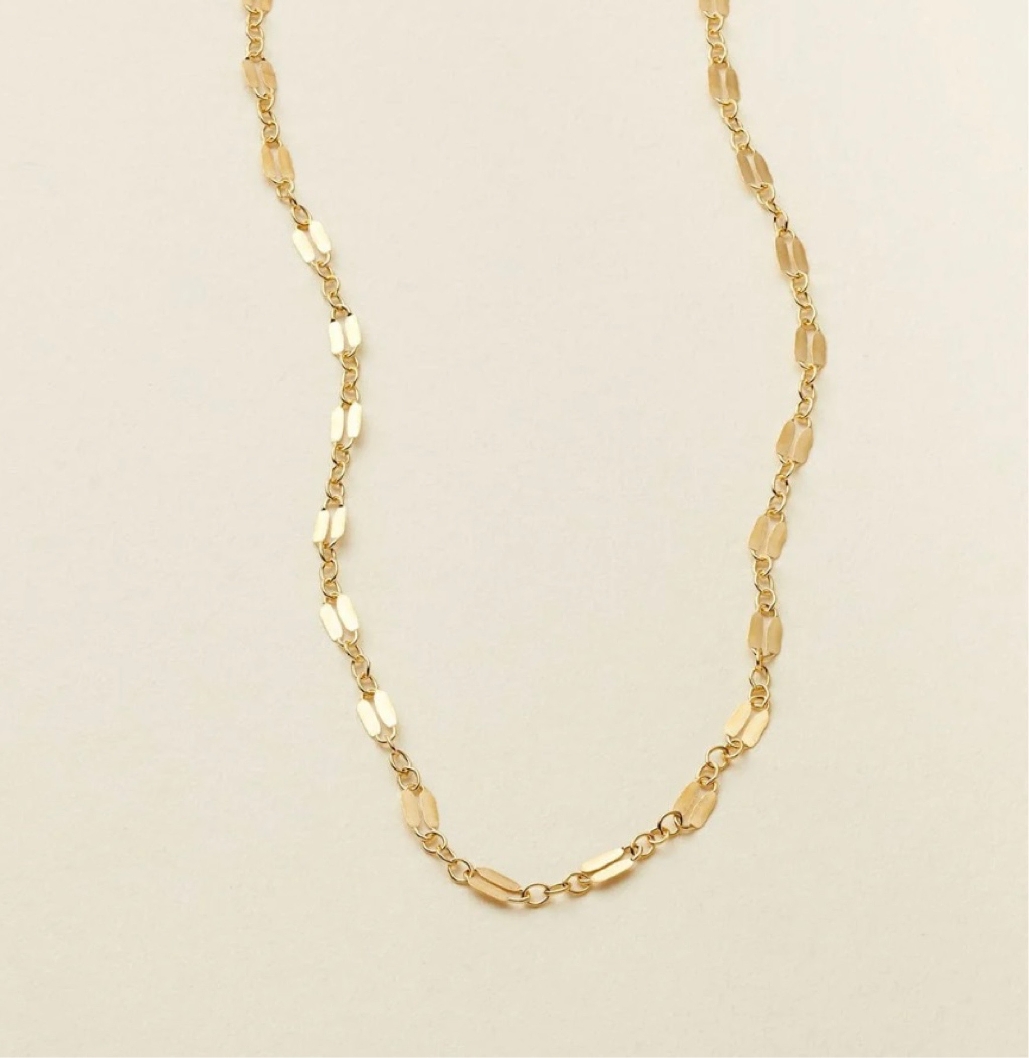 My go to necklace! Layers so well with everything. I’ve had it for over a year and it hasn’t tarnished. Perfect amount of sparkle! ✨ 13” - tighter choker 14” loose choker 15”- perfect length for most shirts! 

#LTKworkwear #LTKfindsunder100 #LTKsalealert