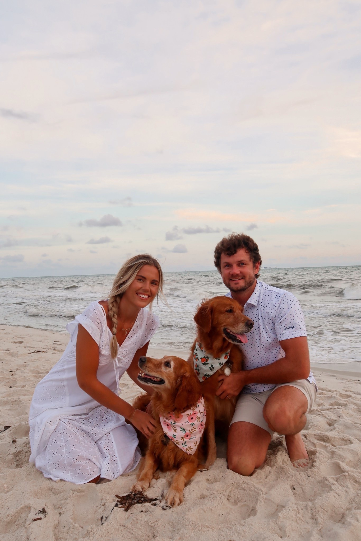 size xs in dress :) 

#LTKTall #LTKSeasonal #LTKStyleTip