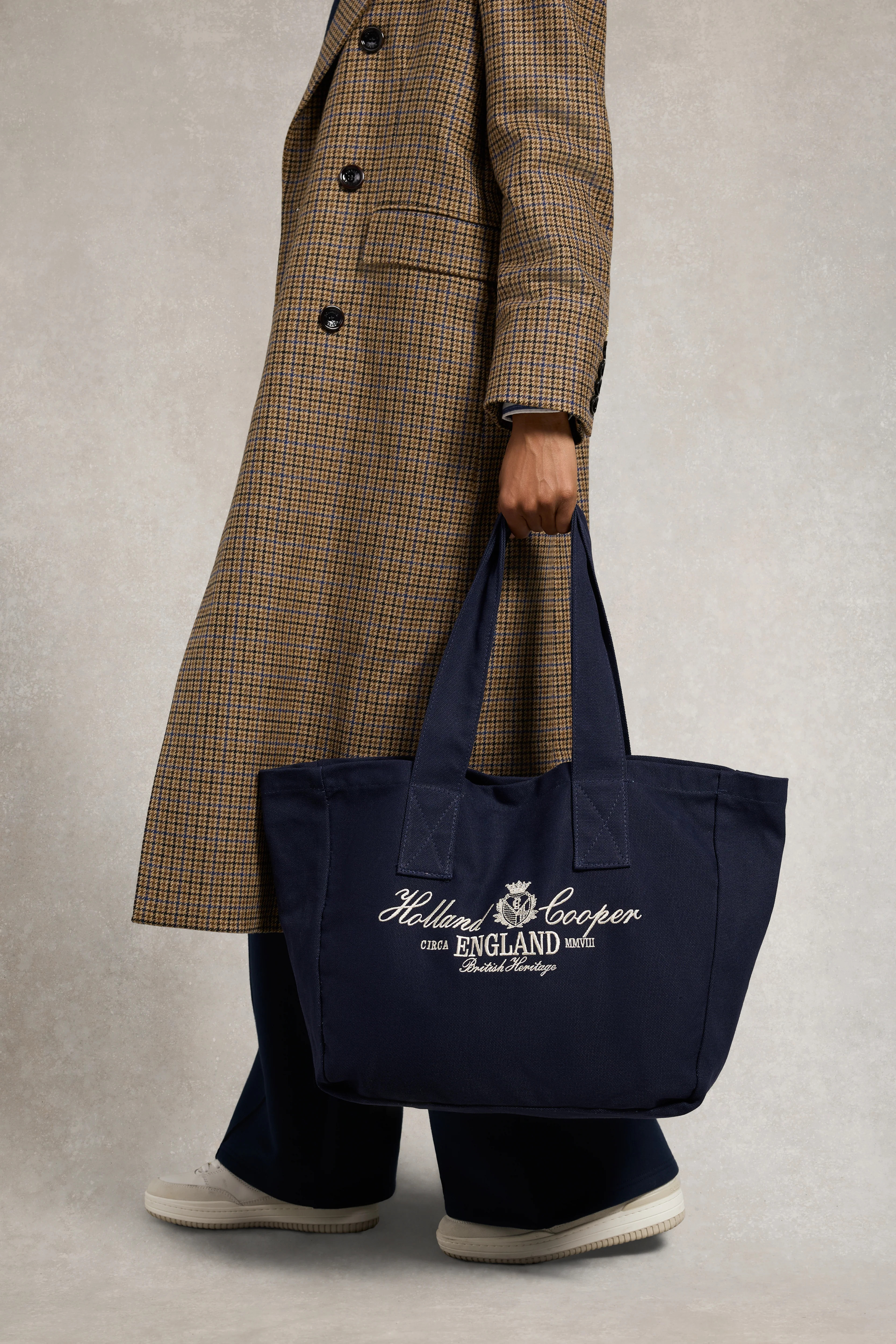 Essential Tote Bag (Navy Ecru) | Holland Cooper