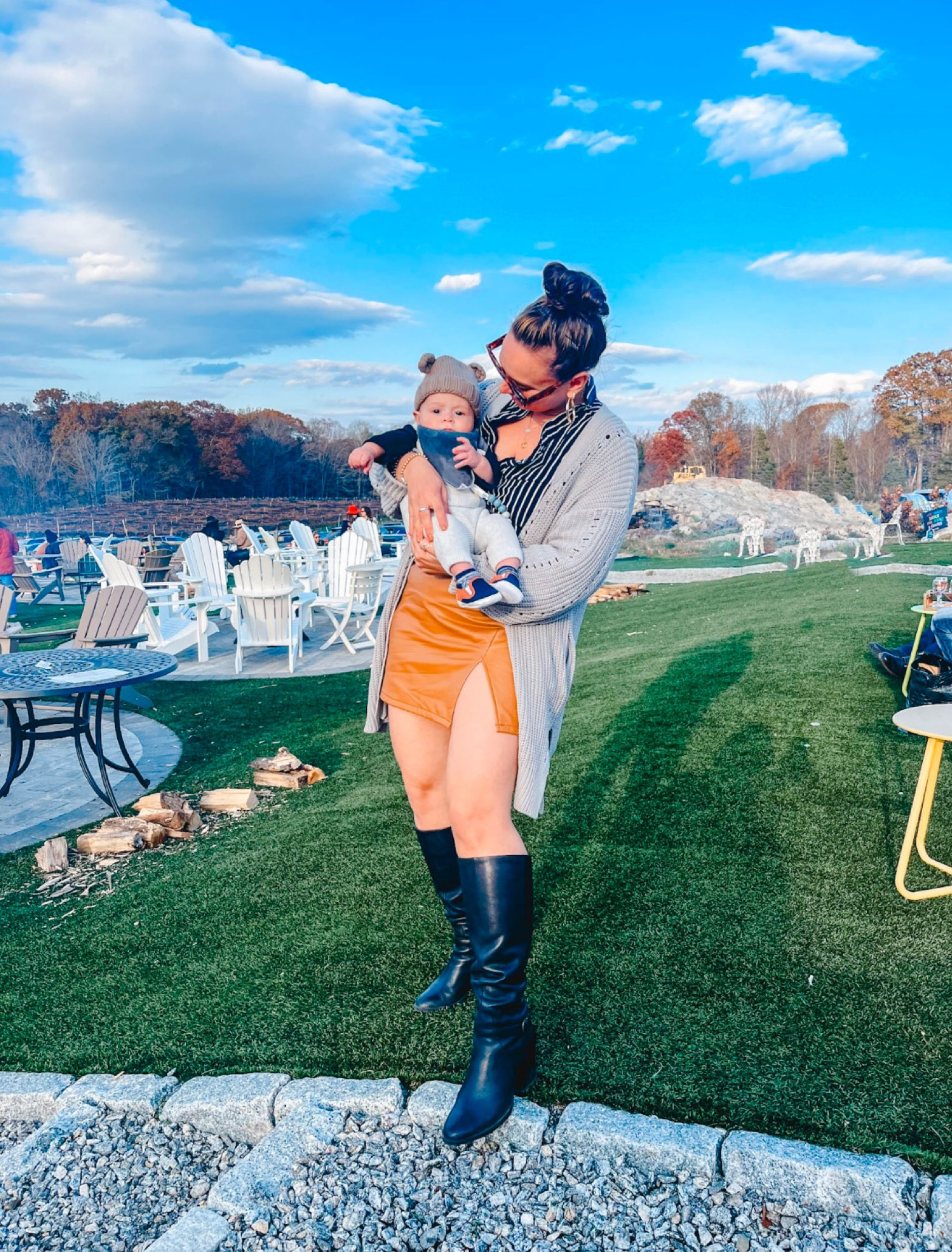 I went back to work today after 16 weeks home with my little buddy! So grateful to have had this time with him and very lucky for friends and family that made the transition as painless as it could be💙
.
.
.
.
.


#LTKfindsunder50 #LTKstyletip #LTKfamily