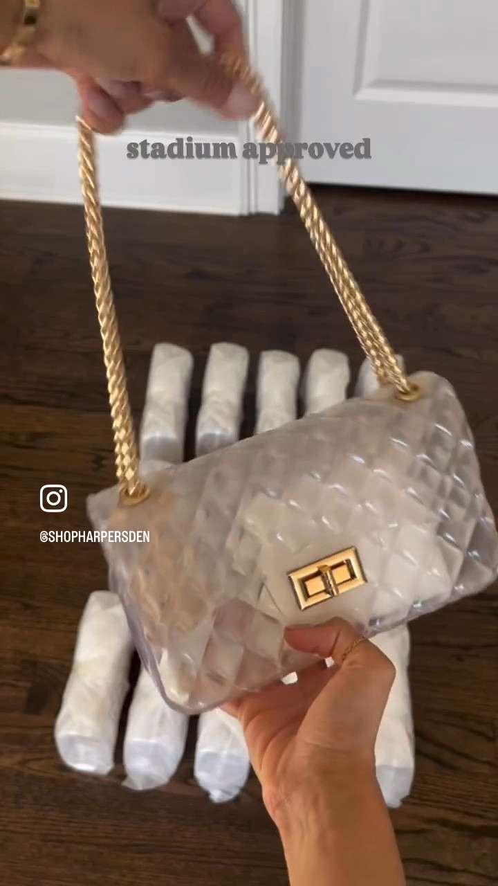 So jelly bag
Clear bag
Stadium approved bag


#LTKFindsUnder50 #LTKSaleAlert #LTKItBag