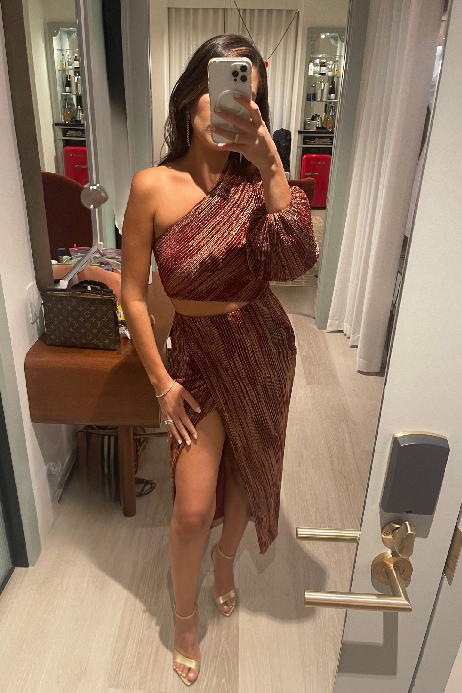 Metallic dress ⚡️ perfect for a wedding guest or holiday party
•
•
•
•
•
Wedding guest, holiday party, sequin, metallic, silver, gold, diamanté, rhinestone, embellished, midi dress, gown, cutout dress, evening wear, strappy heels, stiletto heels, boots, fall, winter, holiday, ootd, outfit Inspo, leather, skirt, two piece set, cristal, dazzle, party look, platform

#LTKwedding #LTKSeasonal #LTKHoliday
