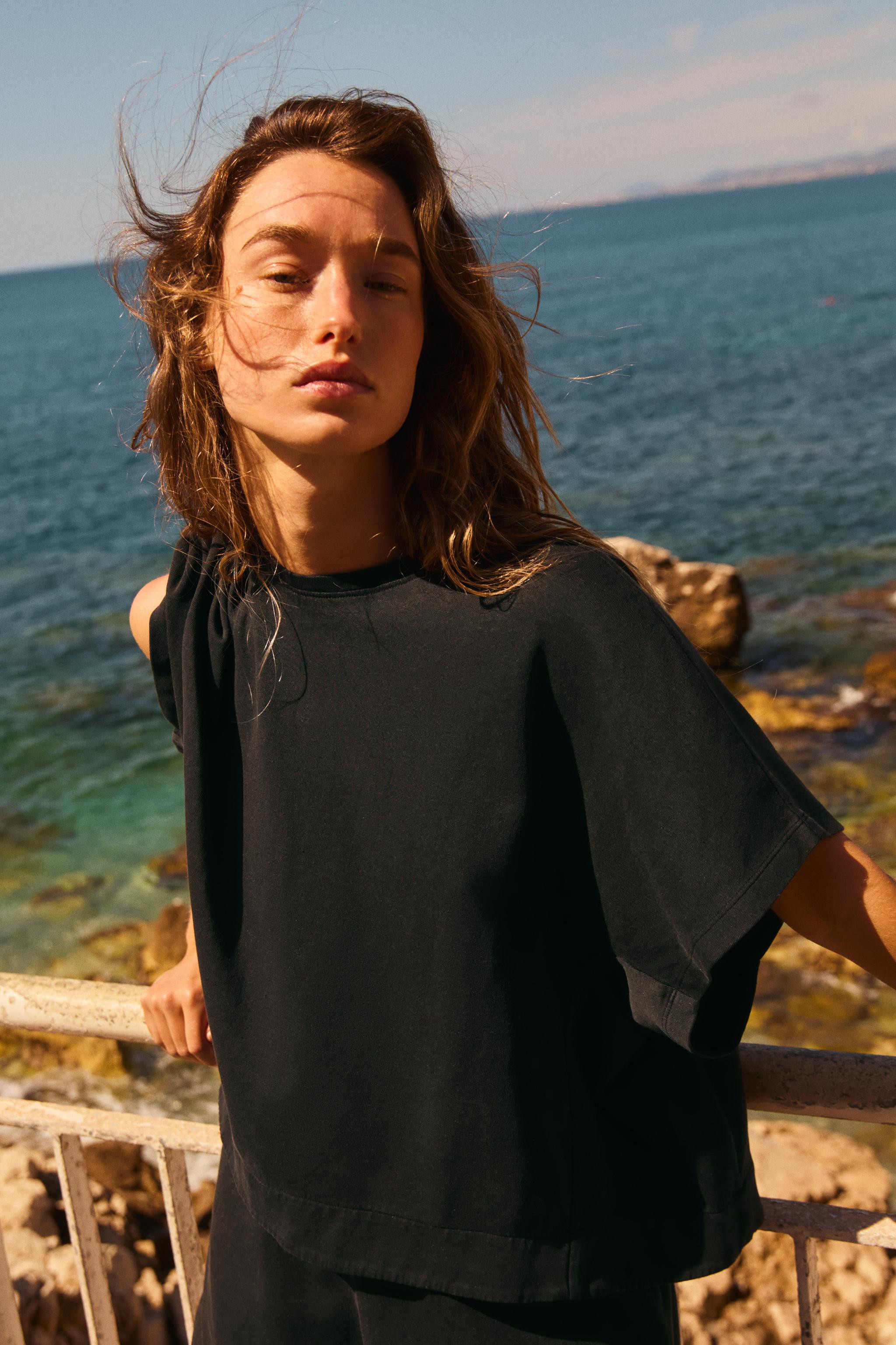 INTERLOCK LAYER T-SHIRT | Zara Canada