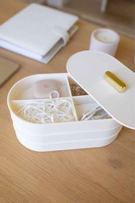 Office organization - perfect for storing all my wires and office supplies

Office must haves, amazon organization

#LTKhome #LTKunder50 #LTKFind