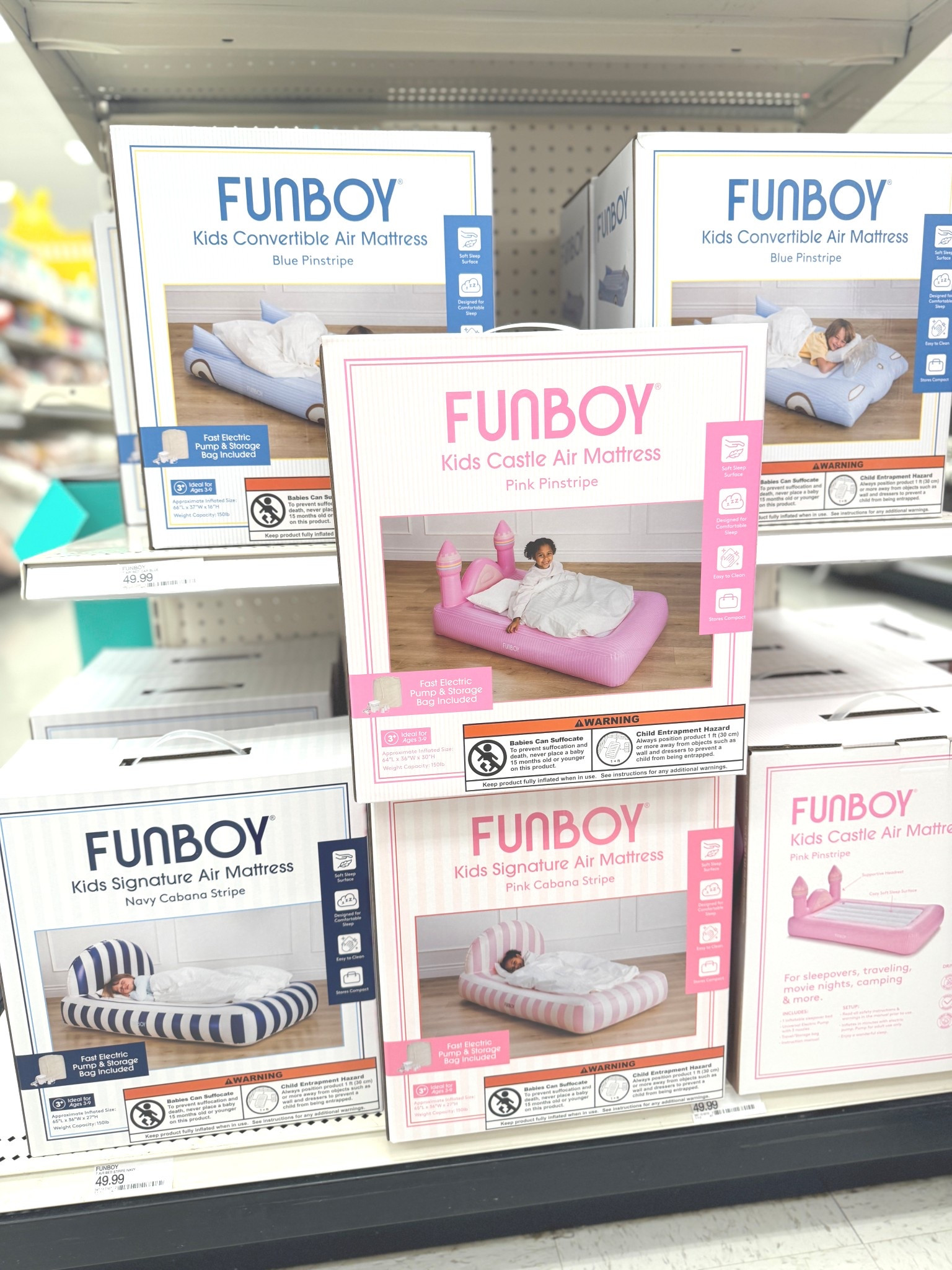 Fun NEW air mattress for the kiddos! Perfect for travel or movie nights. 