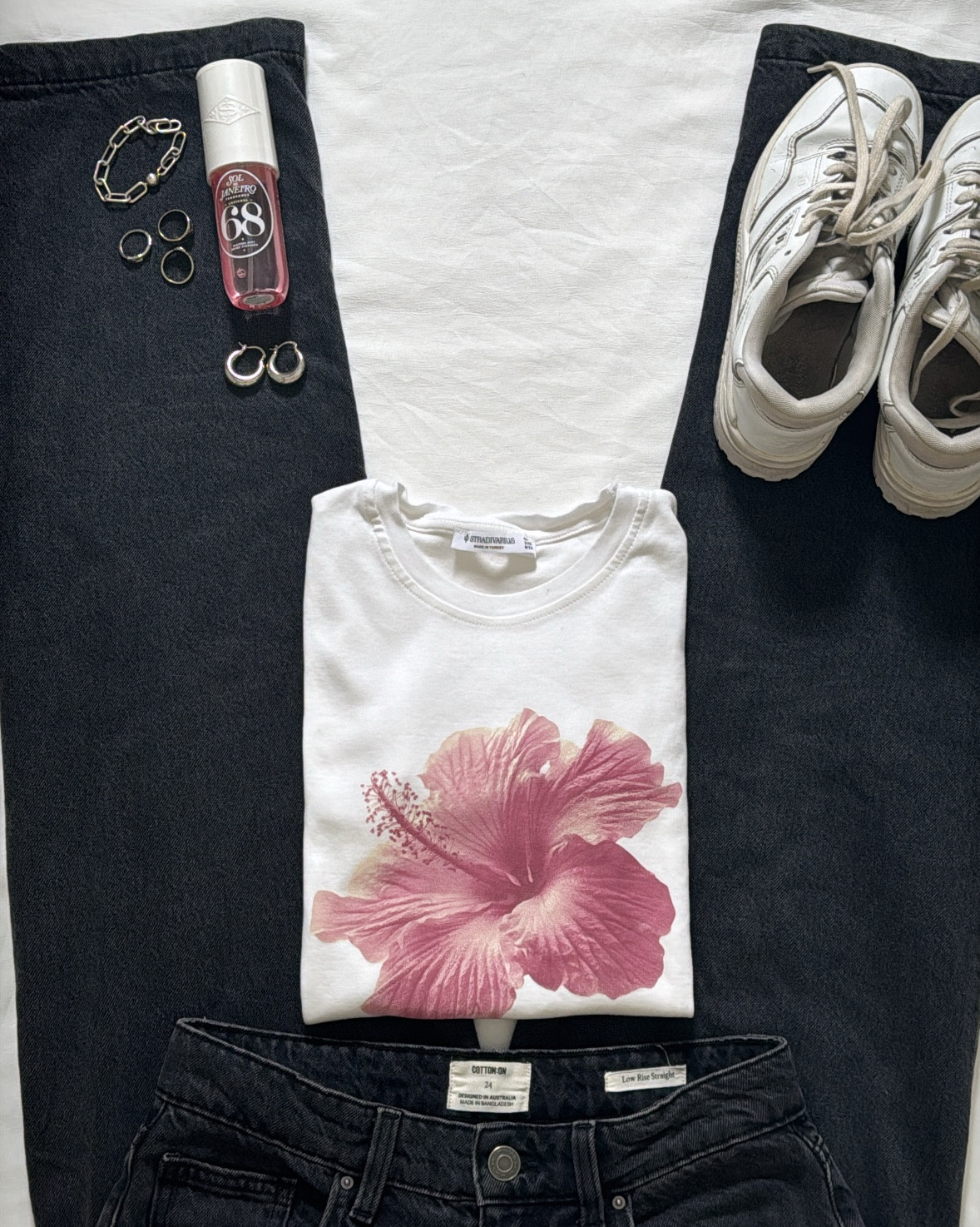 Fav flower 🌺 
Earrings- https://s.click.aliexpress.com/e/_oFjmdHP
Top - stradivarious 