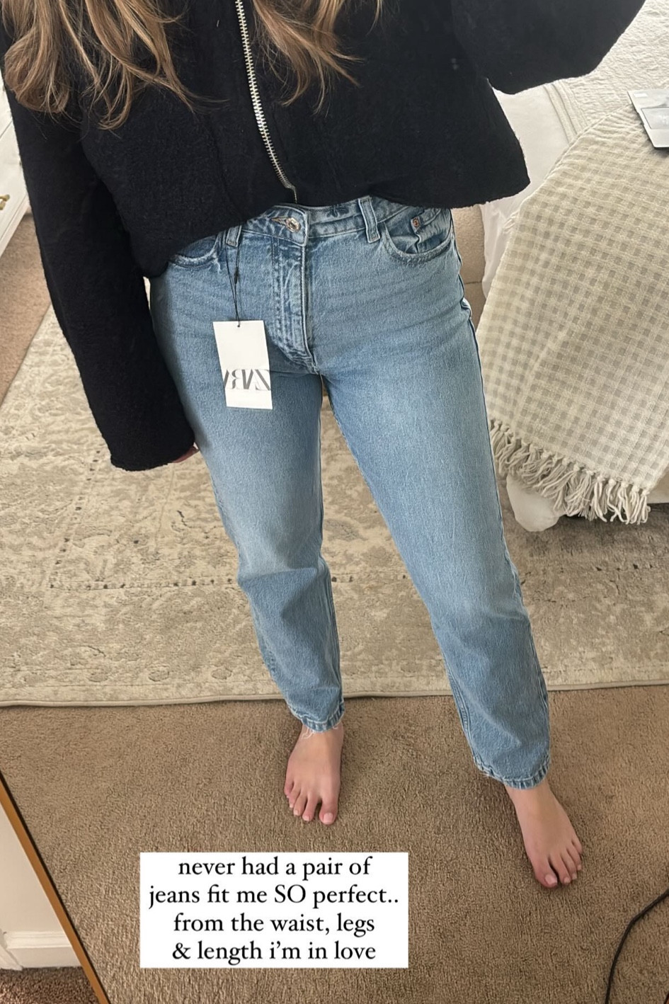The PERFECT jeans! 

Zara isn’t on LTK so item info is below: 
Jeans: Z1975 Mom Fit Jeans in Mid-Blue 
Jacket: Cropped Bouclé Jacket in Navy

#LTKSeasonal #LTKfindsunder100