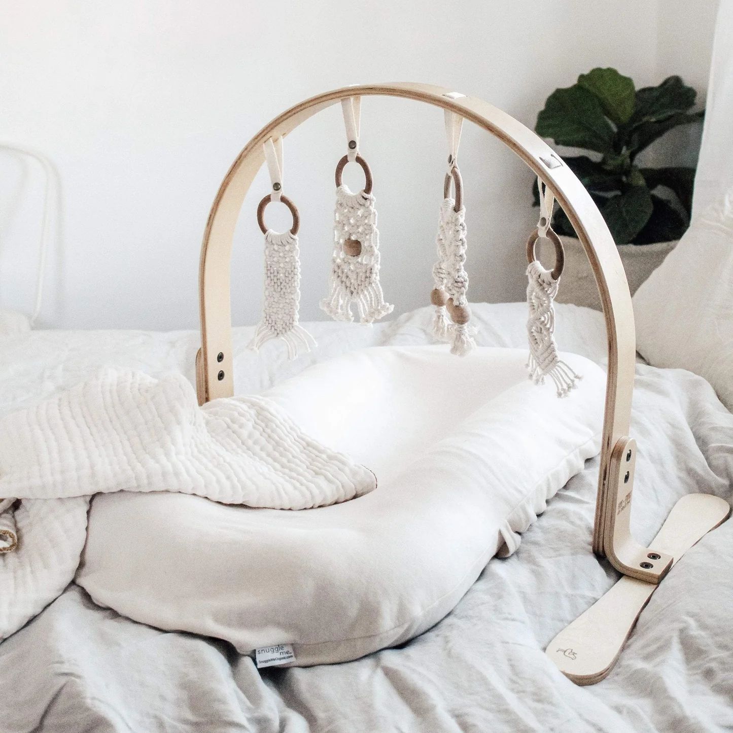 Macrame Play Gym, Natural | SpearmintLOVE