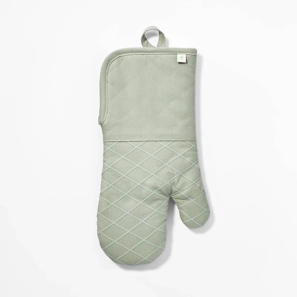 Figmint Oven Mitt Sage Green | REBEL (formerly Rebelstork)