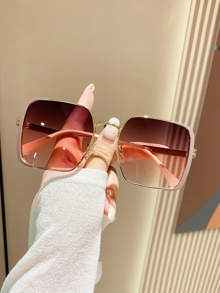 1pc Square Beach Sun Glasses For Fashionable Sun Protection Elegant Shades Beach Accessories | SHEIN