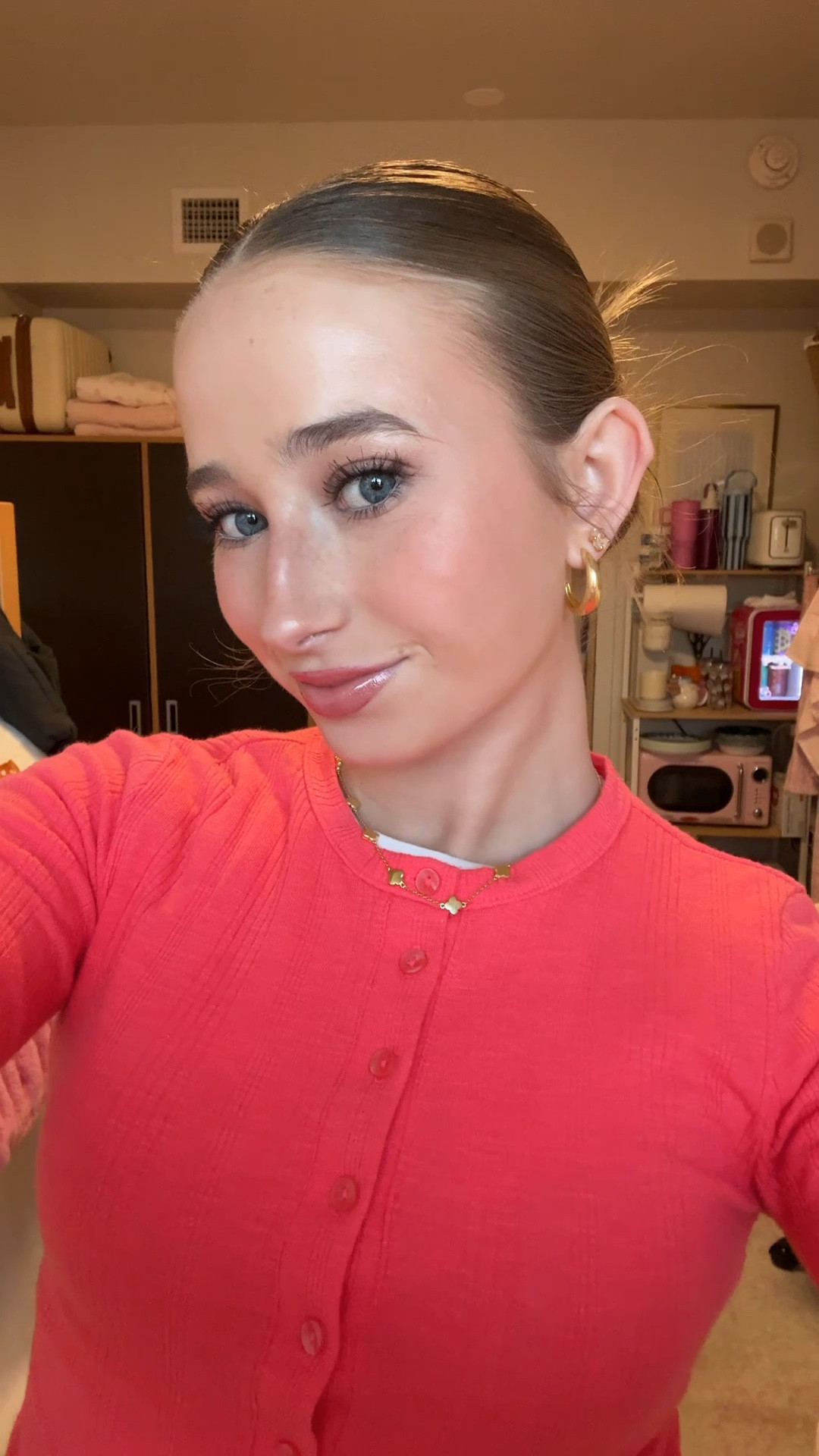 glowy makeup with my slick back today!! 

#LTKU #LTKBeauty #LTKgrwm