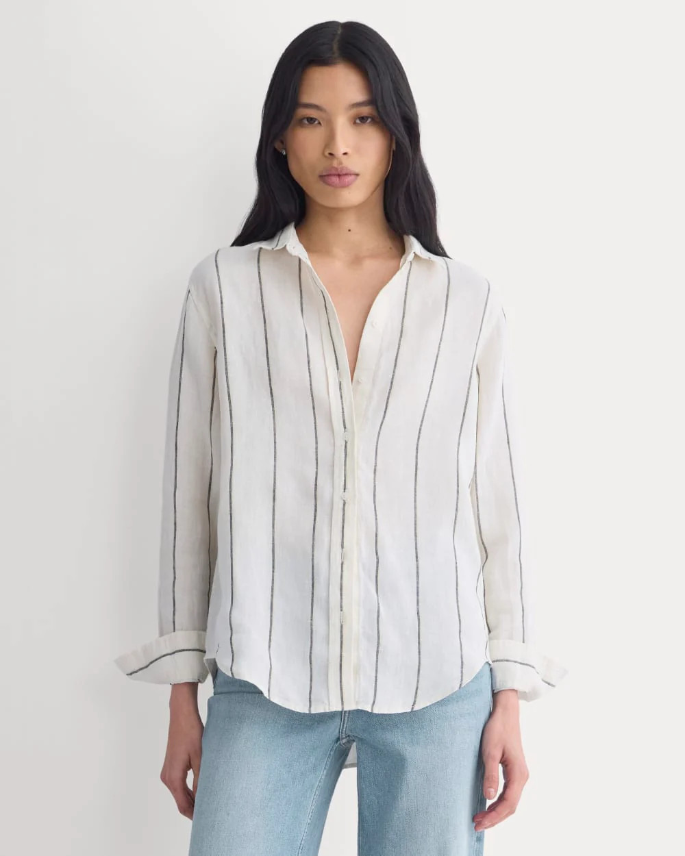 The Must-Have Shirt in Linen | Gardenia/Meteorite | Everlane