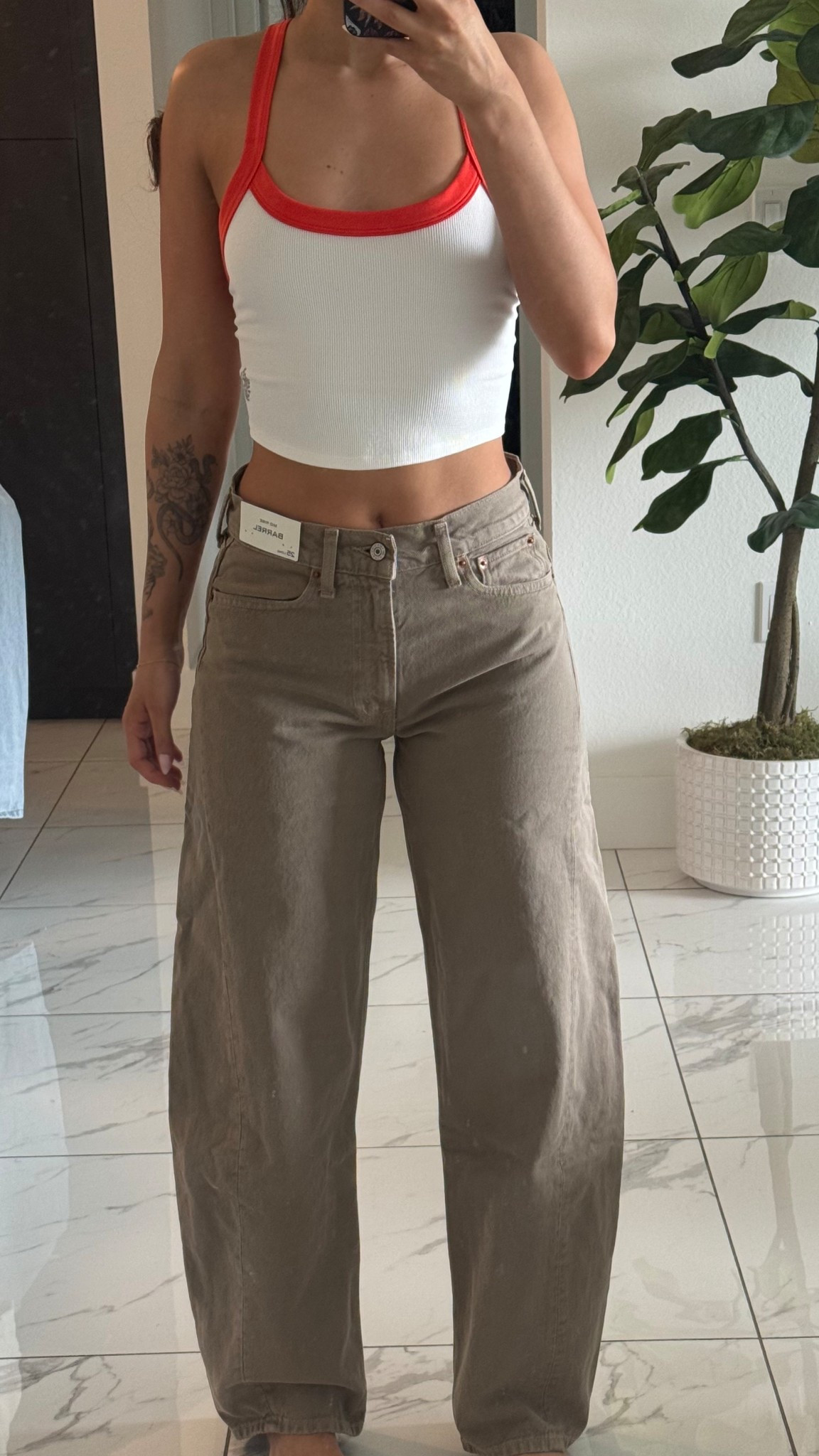 The most flattering barrel jeans ever! Loving this khaki color. 

#LTKFindsUnder100 #LTKSummerEdit