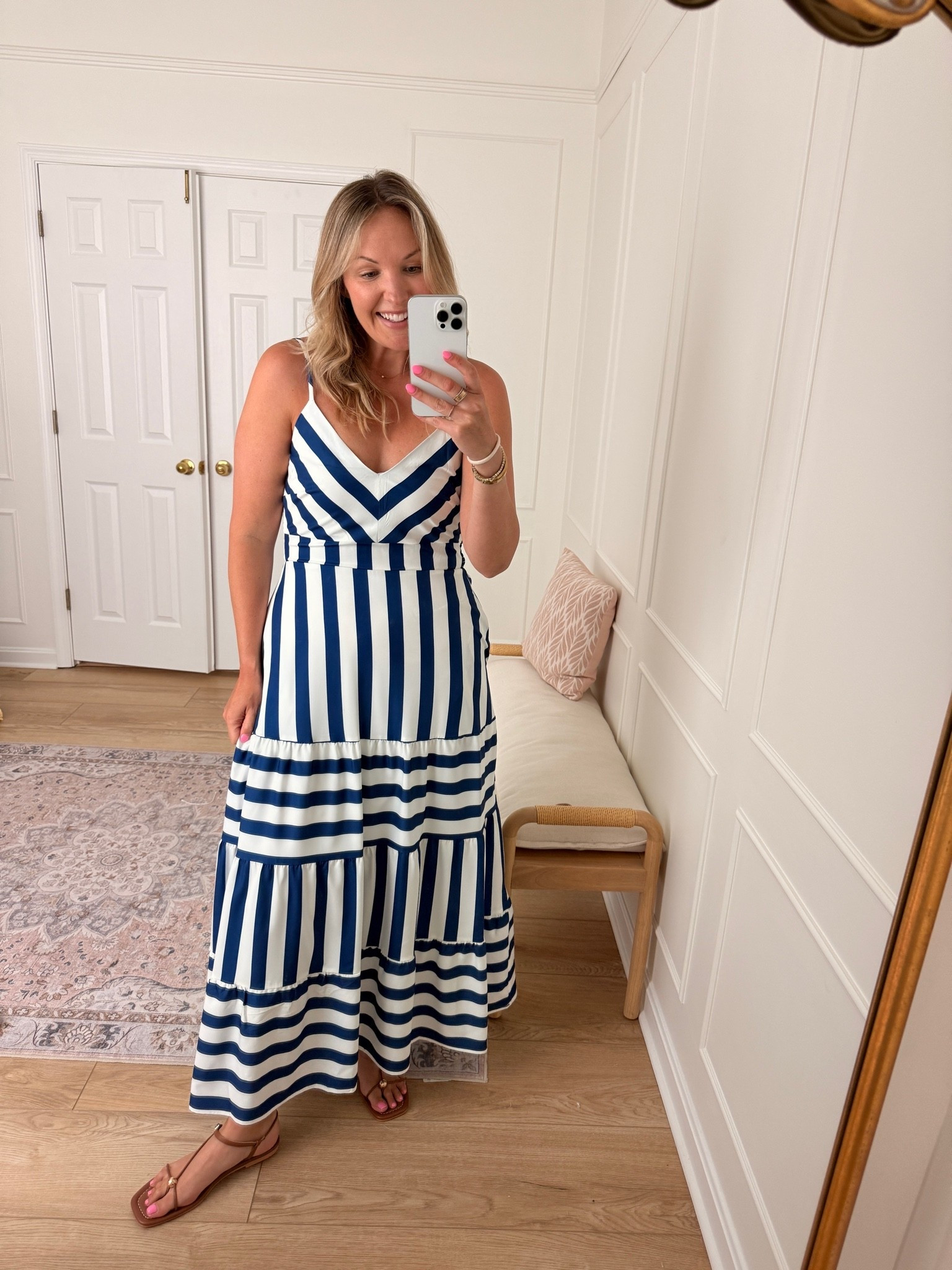 Vacation outfit - summer dress - wearing a med