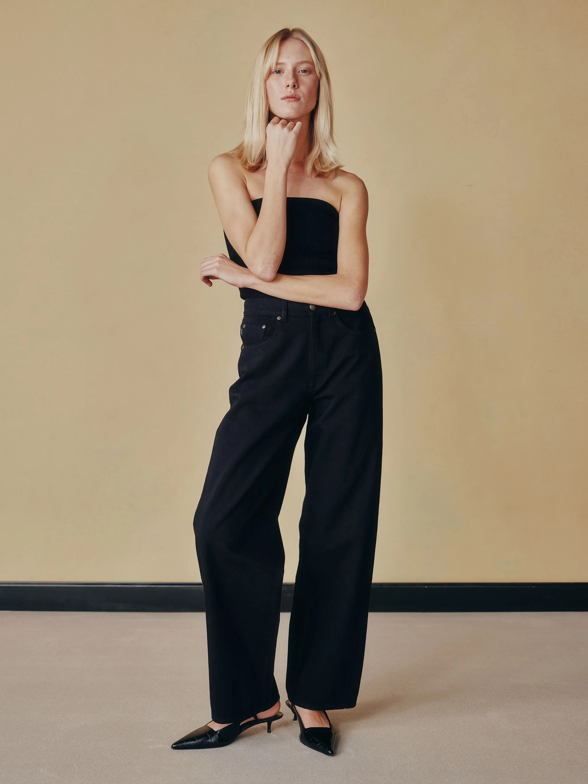 Taylor Relaxed Barrel Ultra High Rise 31" Jeans | Black | DL 1961 Women