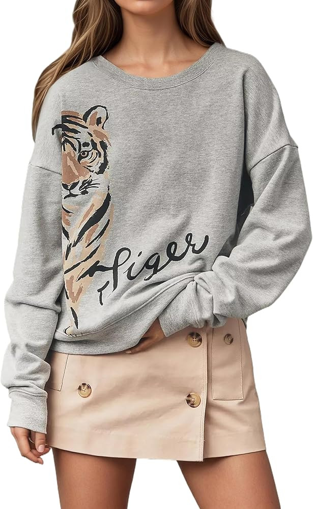 Women's Tiger Graphic Sweatshirt Crew Neck Drop Shoulder Loose Fit Long Sleeve Fleece Pullover Ca... | Amazon (US)