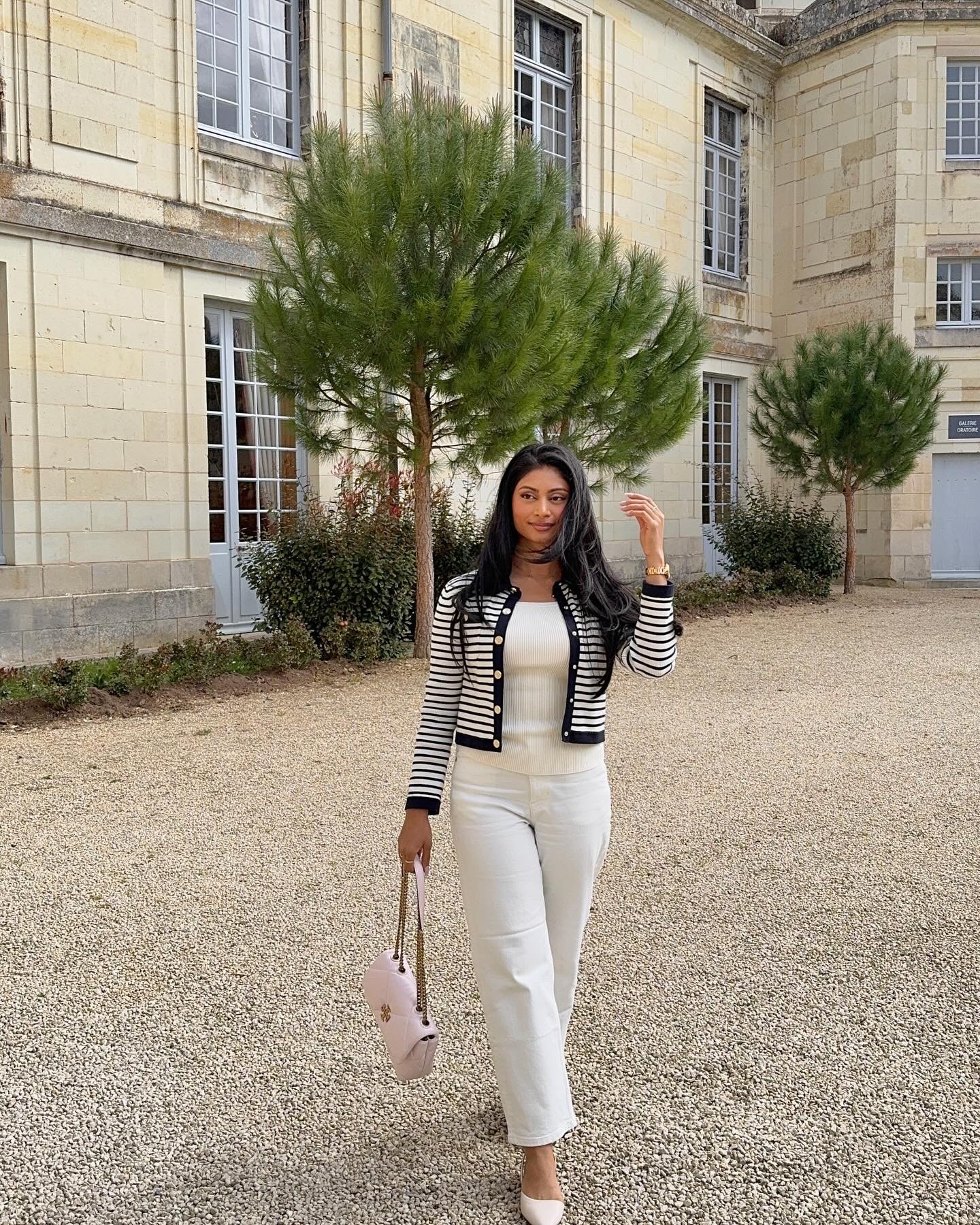 Casual spring outfit with white jeans and striped crop cardigan 

#LTKSeasonal #LTKStyleTip #LTKItBag