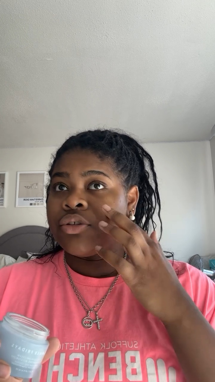 We glow up, then show up 🤭💪🏾✨
•
•
•
•
#bostoninfluencer #bostonculture #bostoninfluencers #boston #fallskincare #gymmakeup #gymskin #grwmreel #quickgrwm #bostongirl #boston #collegeinfluencer #influencerunder5k #bostonma #summerfridaysrichcushioncream #summerfridays #elfcosmetics #elfbrowlift #skyhighmascara