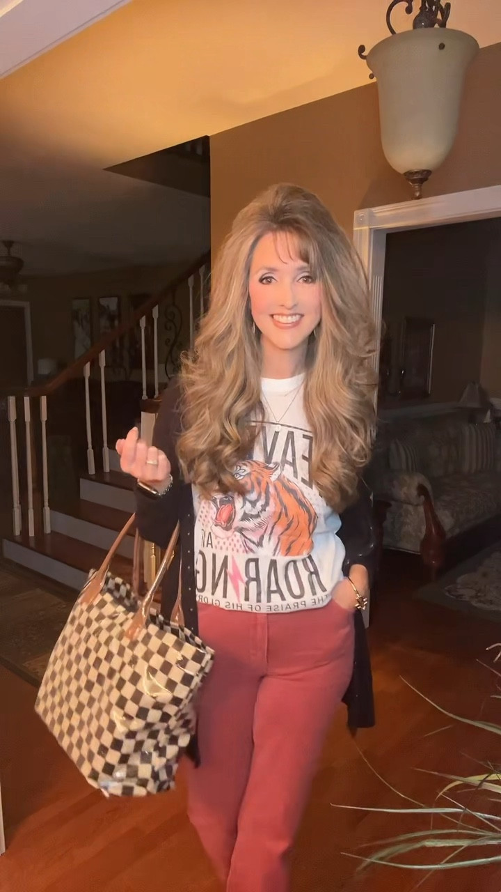 This whole look 😍😍😍

#LTKootd #LTKmomlife #LTKgrwm