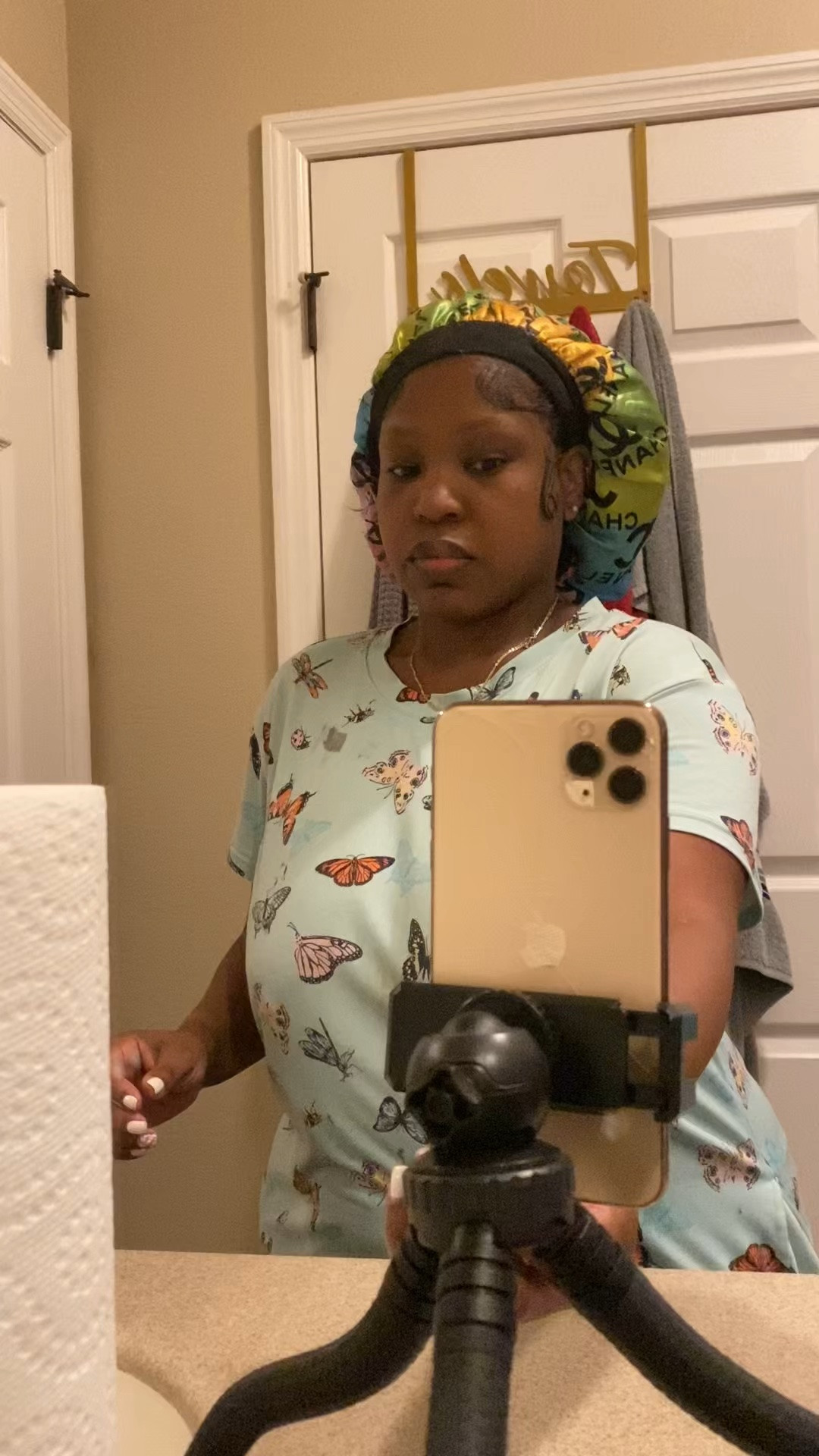 Good morning & happy Thursday! ☀️😂

The way this bonnet is sitting on my head… I must’ve slept GOOD last night! 🤣😂 Now let’s see if that good sleep comes with some good luck today.

Hope y’all have an amazing Thursday! 💜✨

#GoodMorning #HappyThursday #MomLife #MorningVibes #RealLife

#LTKmomlife #LTKdayinmylife #LTKmorningroutine
