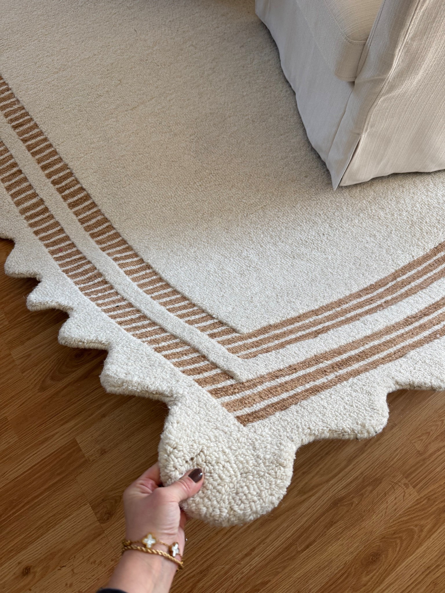 This beautiful scalloped wool rug is on such a great deal now! @wayfair #wayday #wayfairfinds #rug 

#LTKStyleTip #LTKHome #LTKSaleAlert
