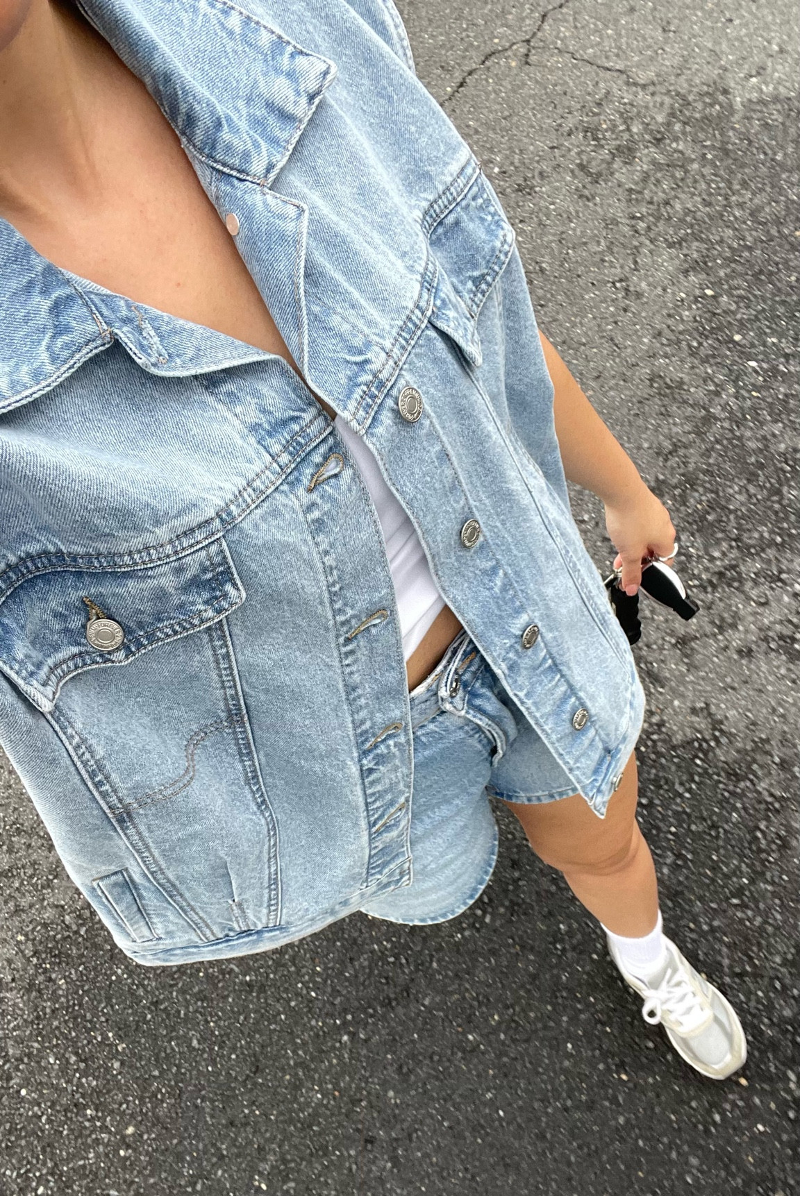 you’re cute jeans 🤍👖
nothing i love more than a matching two piece set. I found this oversized denim vest and it luckily matched denim mom shorts I already had perfectlyyyy. linked the vest below 💙 

#LTKFind #LTKxNSale #LTKxAnthro #denim #twopieceset #matchingset #denimset #vest #trendy #summertrend #casualwear 


#LTKunder50 #LTKSeasonal #LTKstyletip