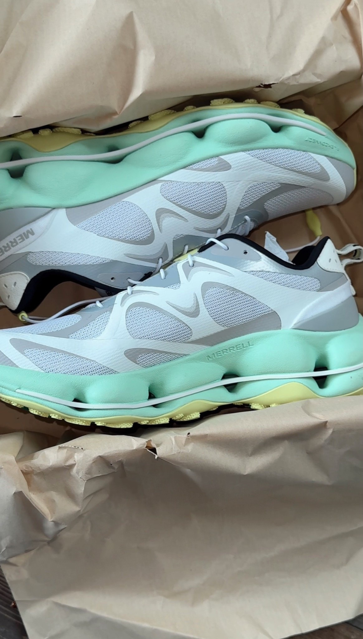 Merrell with the CUTEST hiking shoes 😍

#LTKTravel #LTKActive #LTKShoeCrush