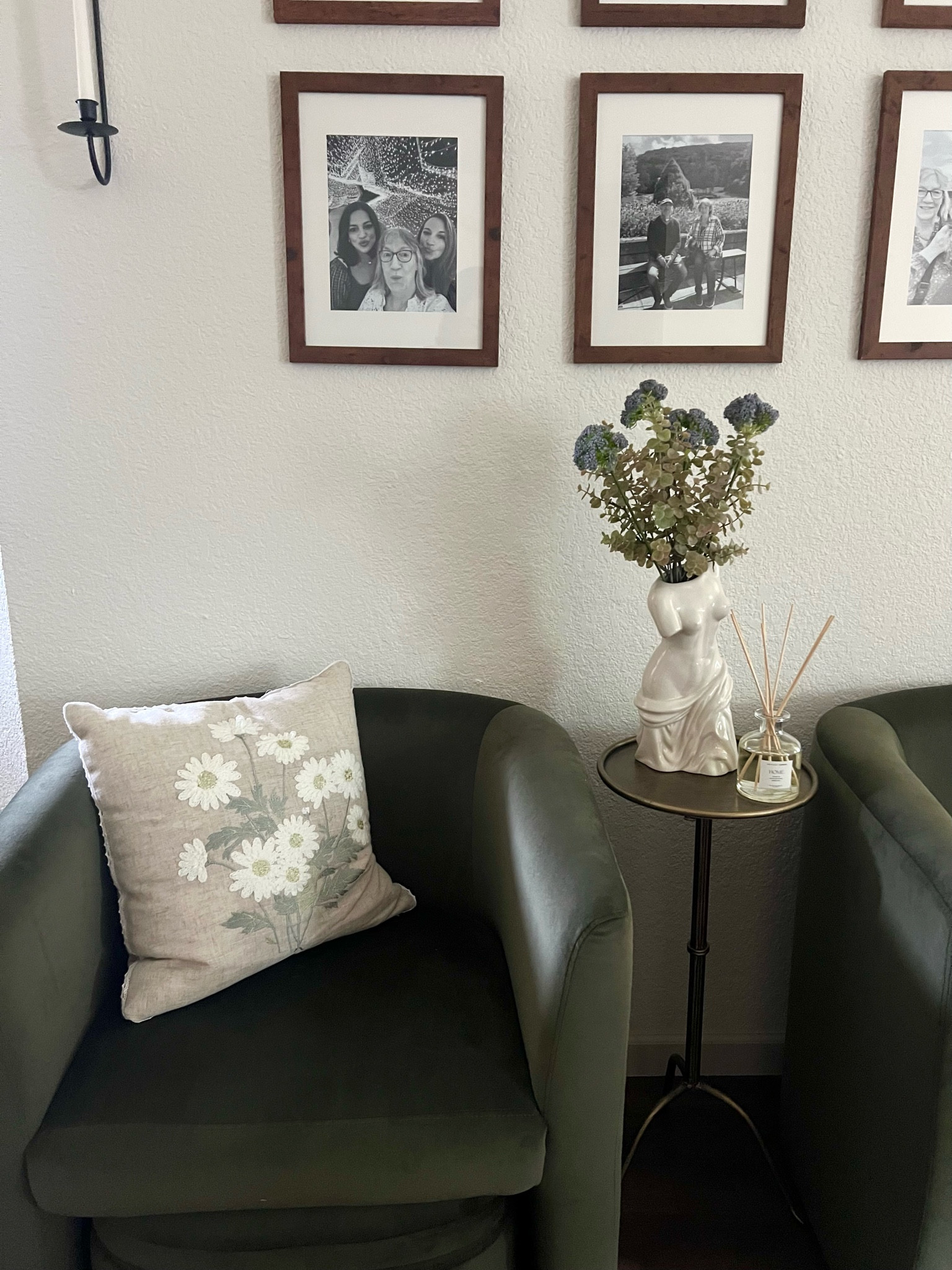 New home diffuser from Life in Lilac right near my entry Smells so good whenever I enter my house  

#LTKFindsUnder50 #LTKFindsUnder100 #LTKHome