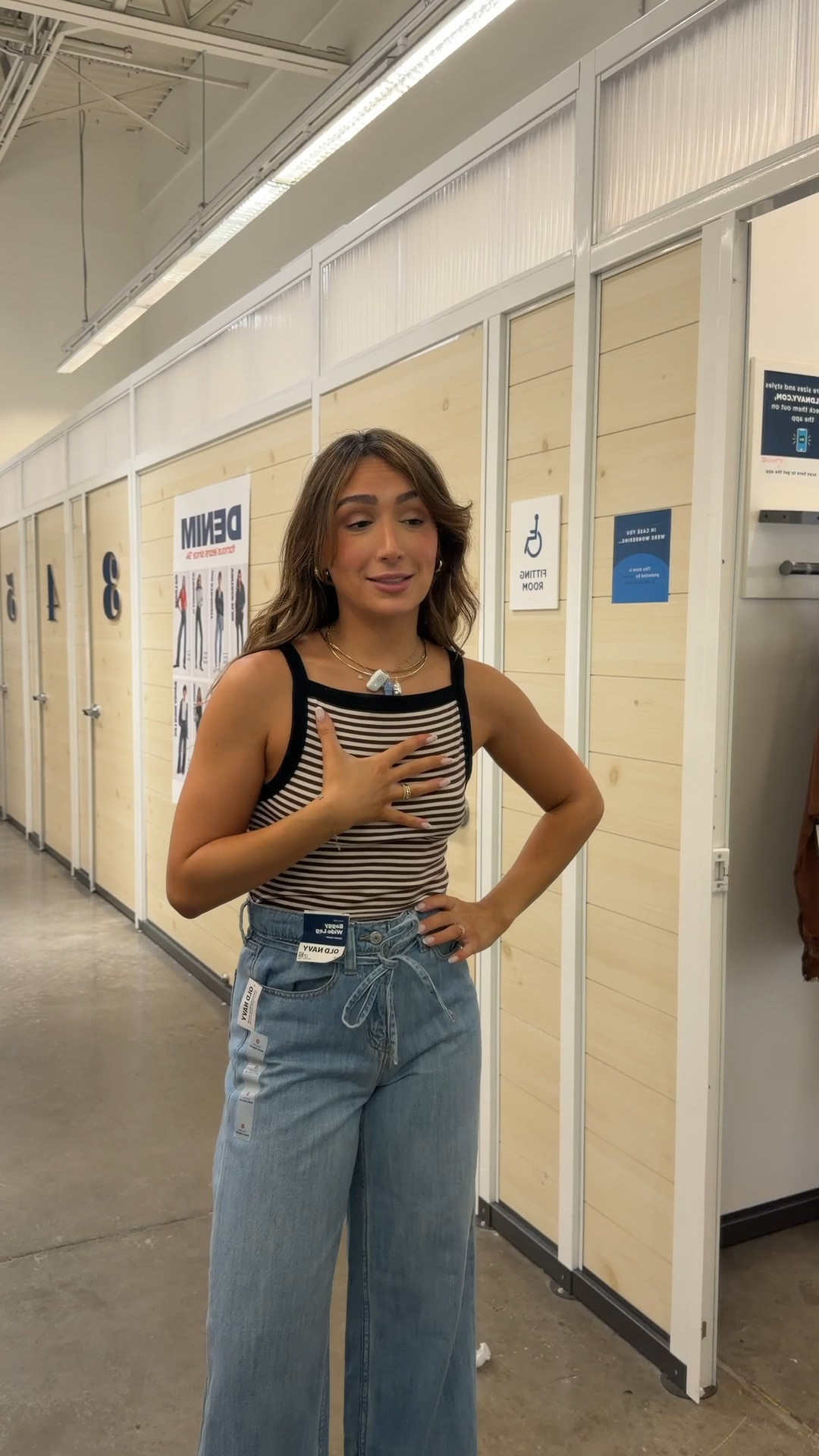 Wearing a s top and 0 jean!

#LTKootd #LTKSeasonal